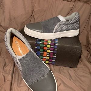 bernie mev. Gray and White Women's Slip-On Sneakers